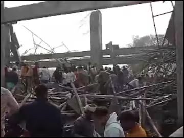 20 Workers Feared