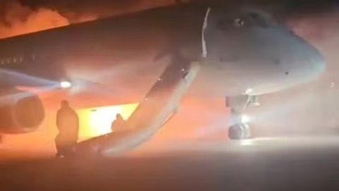 Plane 76 With onboard catches