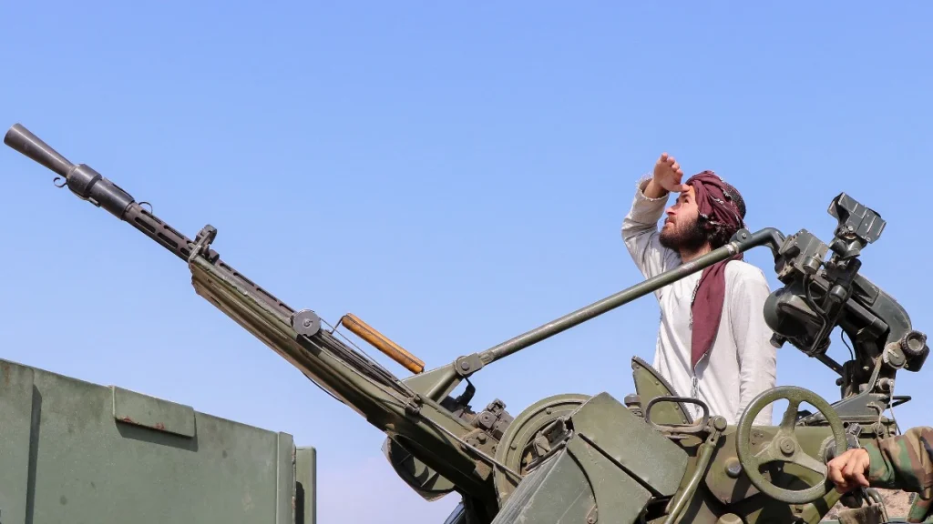Taliban attack Durand Line