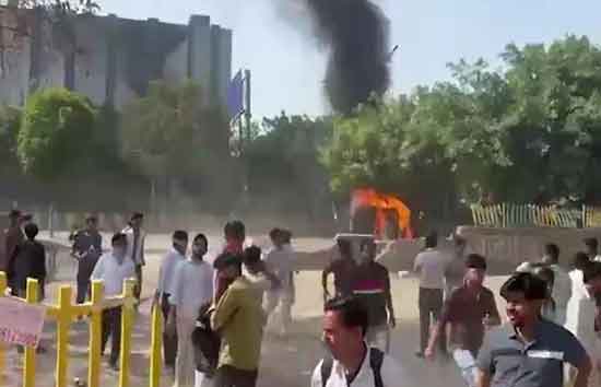 three day protest by employees