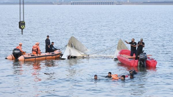 cruise ship accident at Jabalpur