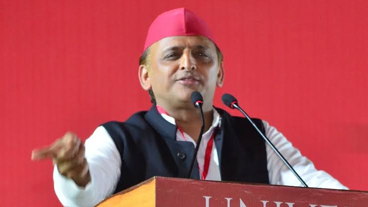 Akhilesh Yadav launched a scathing