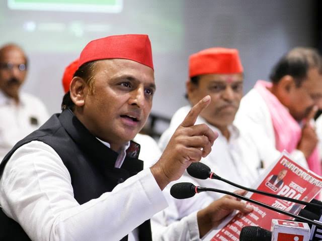 Akhilesh Yadav held a conference